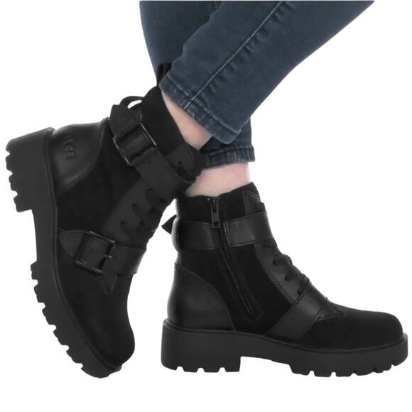 UGG Combat Ankle Boots Womens 6.5 Blk Zorrah Lace Up Buckle Whimsigoth Edgy - Picture 1 of 16